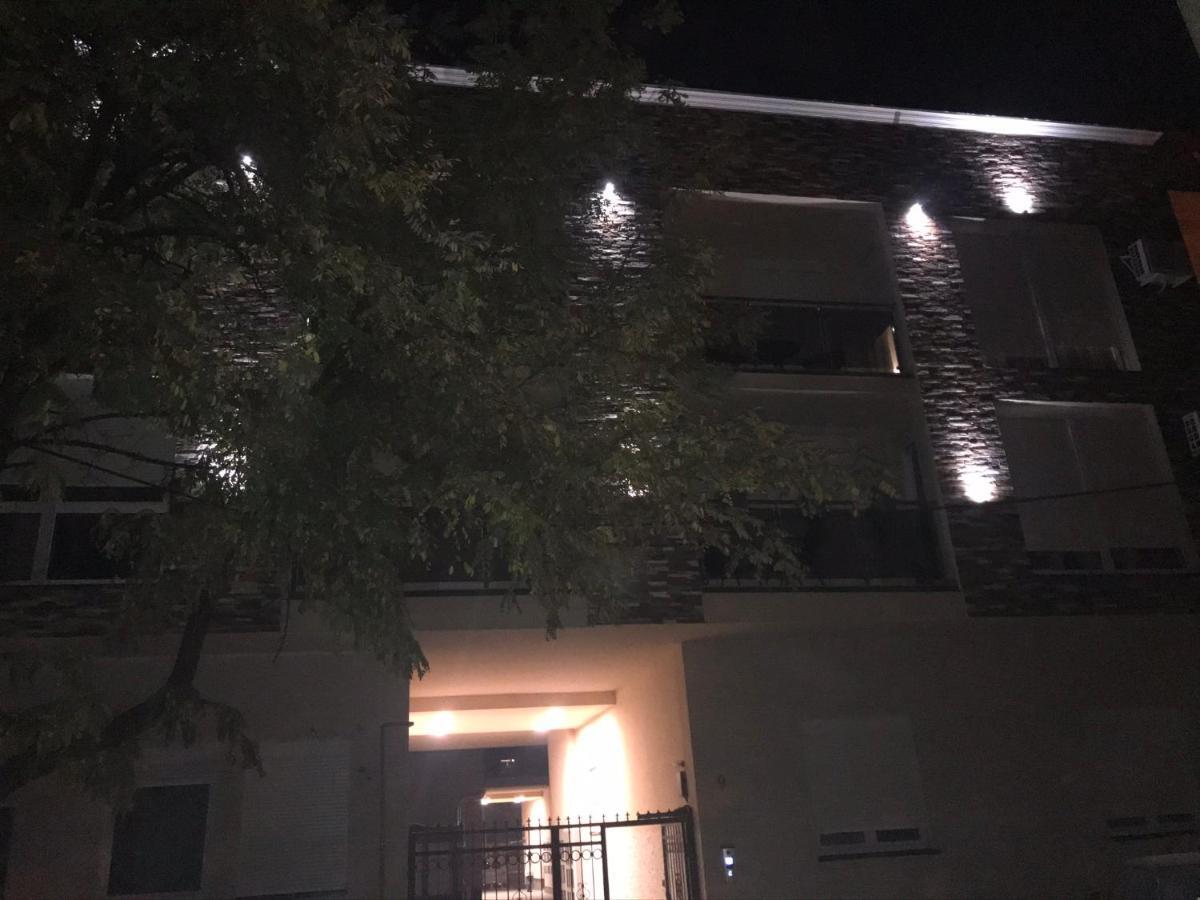Apartman Santorini Novi Sad Luaran gambar